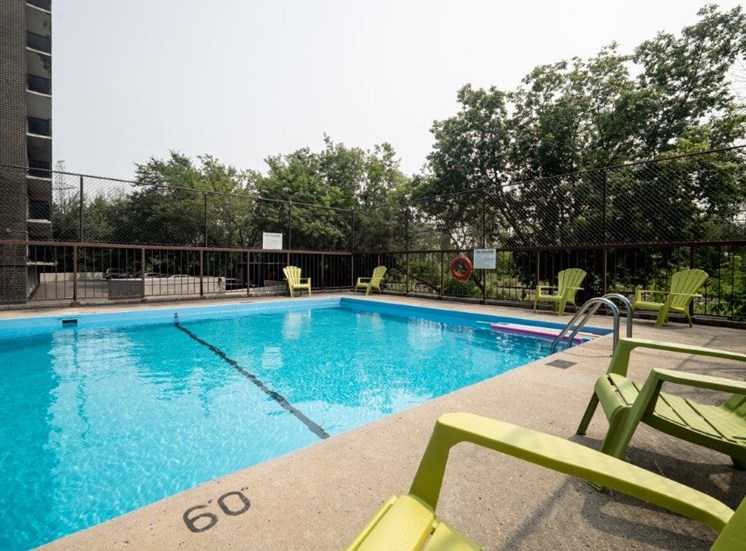 Photos and Video of Kingsview Apartments in Ottawa, ON